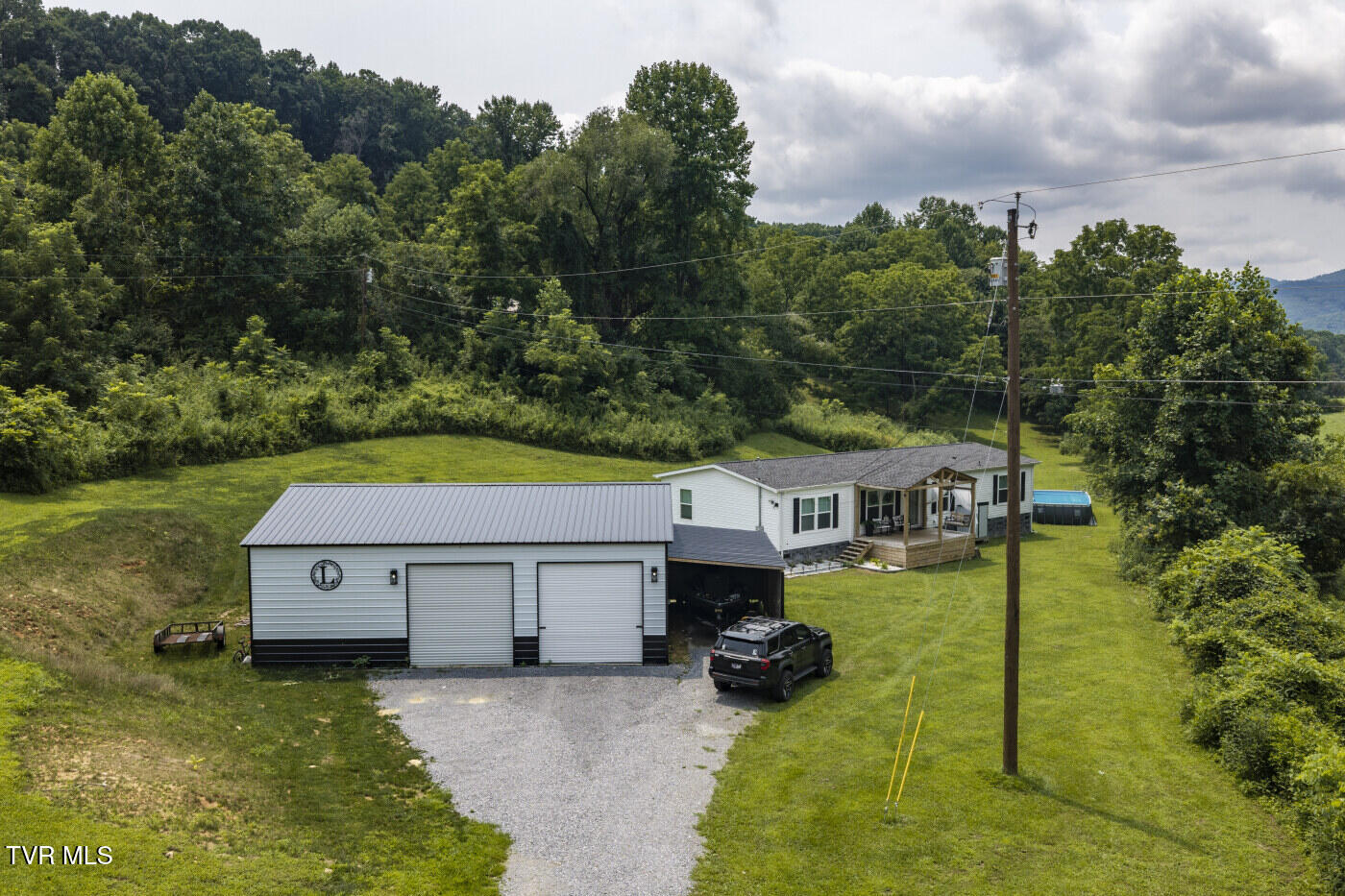 140 Jim Cable Road Elizabethton, TN 37643 - Photo 7 of 57 140 Jim Cable (49)
