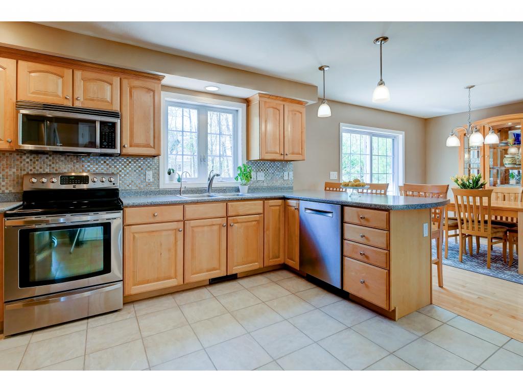 30 Squire Armour Road Windham, NH 03087 - Photo 2 of 26