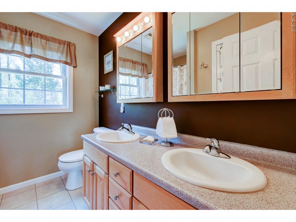 30 Squire Armour Road Windham, NH 03087 - Photo 14 of 26