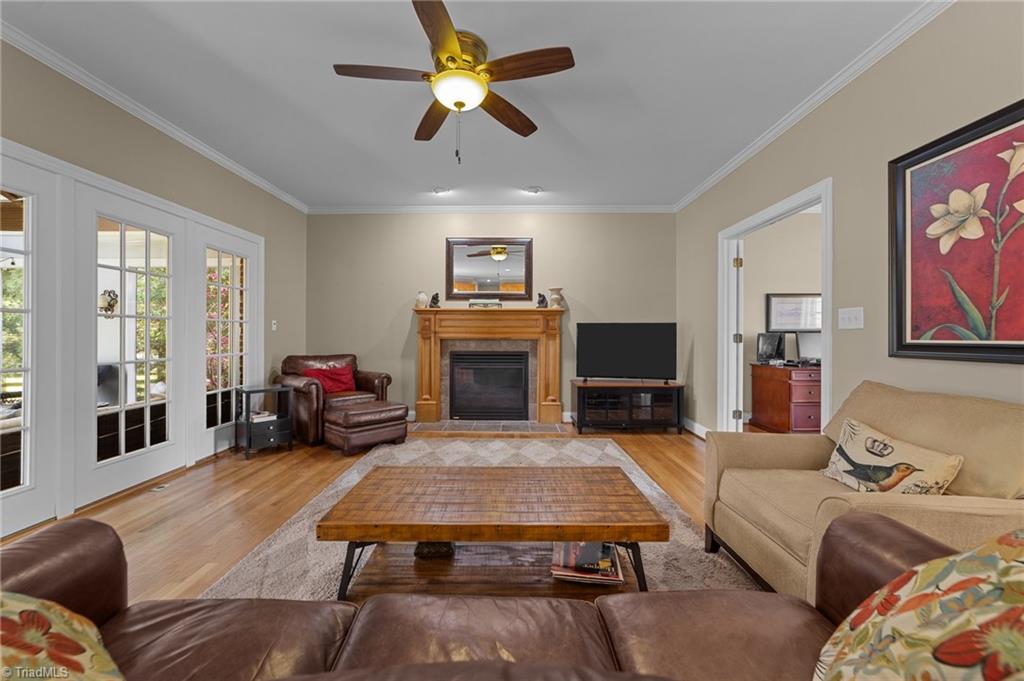 5806 Billet Road Oak Ridge, NC 27310 - Photo 12 of 46 GREAT ROOM