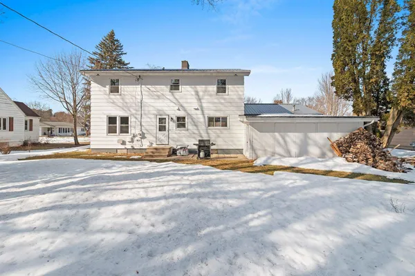 $309,900 | 108 South Humphrey Circle, Shawano, WI 54166