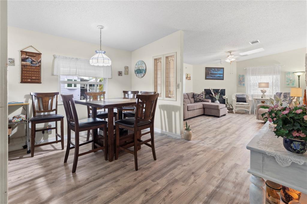 94 Meadow Circle Ellenton, FL 34222 - Photo 13 of 57