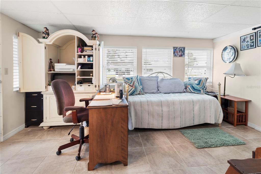 94 Meadow Circle Ellenton, FL 34222 - Photo 26 of 57