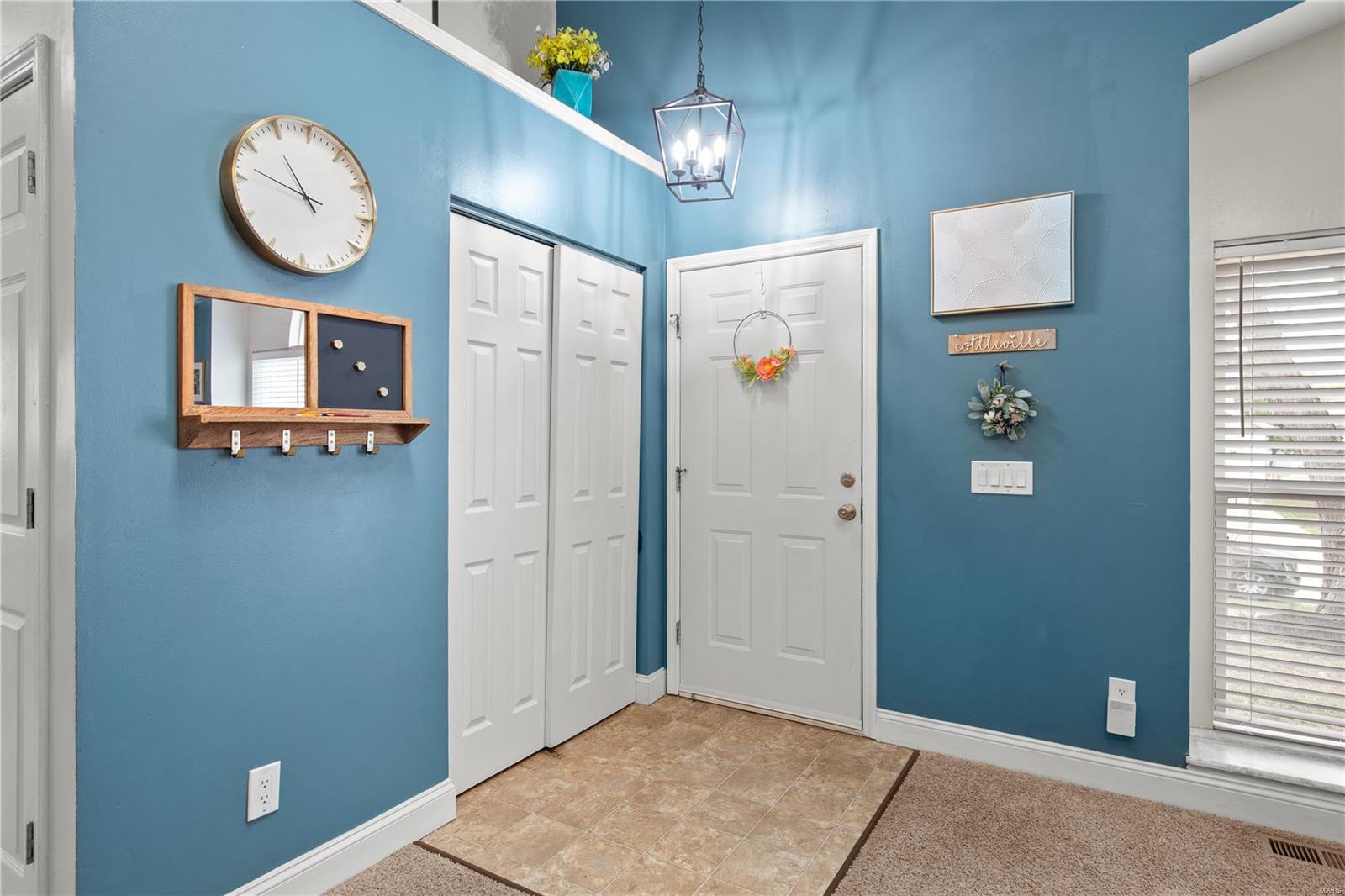 5065 Danielle Drive St. Charles, MO 63304 - Photo 2 of 22