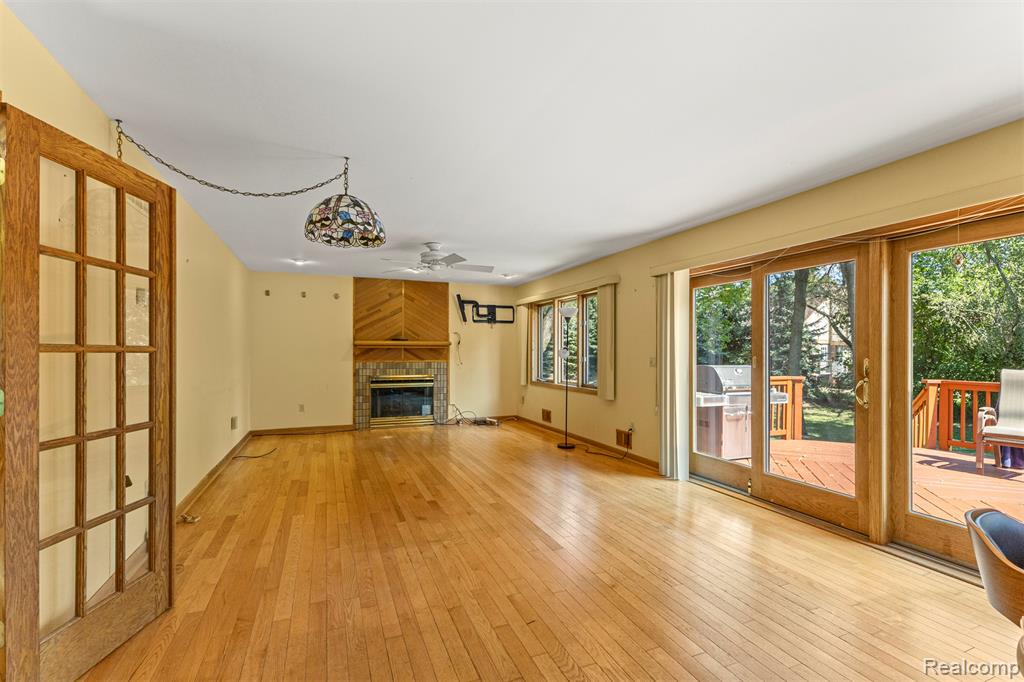 18990 Beck Road Northville, MI 48168 - Photo 10 of 60