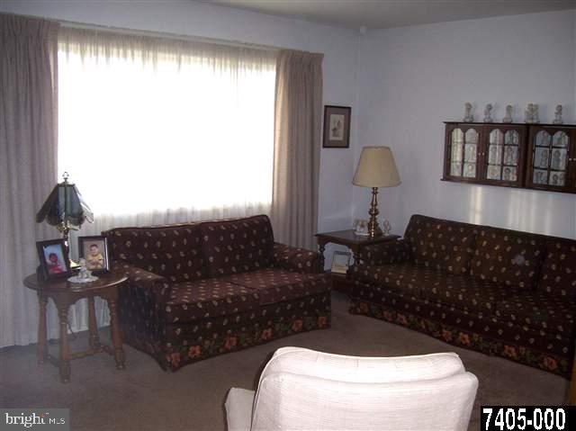 48 Hillside Road Hanover, PA 17331 - Photo 4 of 23 Gallery Image 4