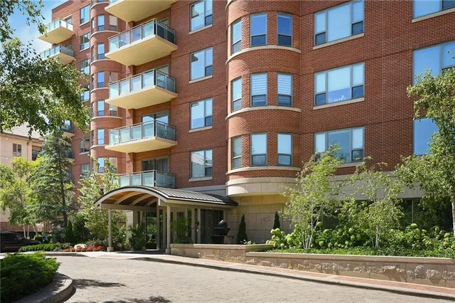 $719,000 | 4950 Central Street, Unit 207, Kansas City, MO 64112