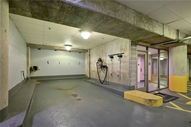 $669,000 | 4950 Central Street, Unit 207, Kansas City, MO 64112