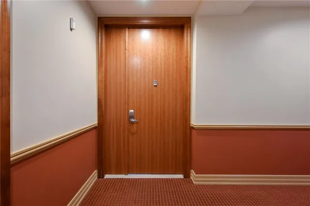 $699,000 | 4950 Central Street, Unit 207, Kansas City, MO 64112