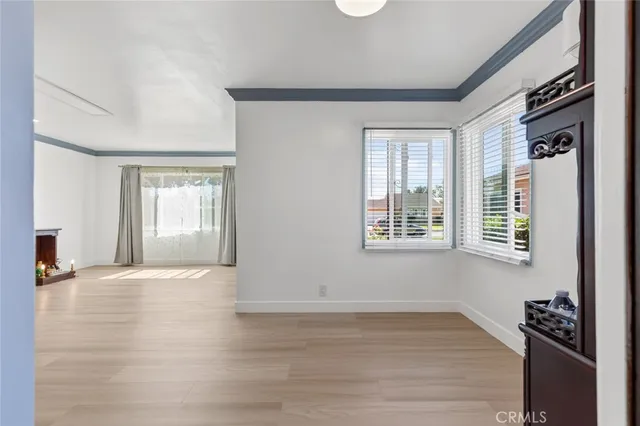 $867,500 | 425 West Knepp Avenue, Fullerton, CA 92832