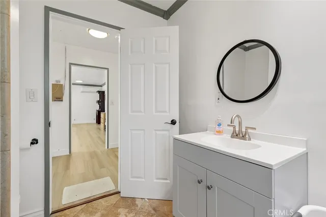 $867,500 | 425 West Knepp Avenue, Fullerton, CA 92832