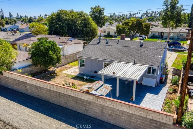 $867,500 | 425 West Knepp Avenue, Fullerton, CA 92832