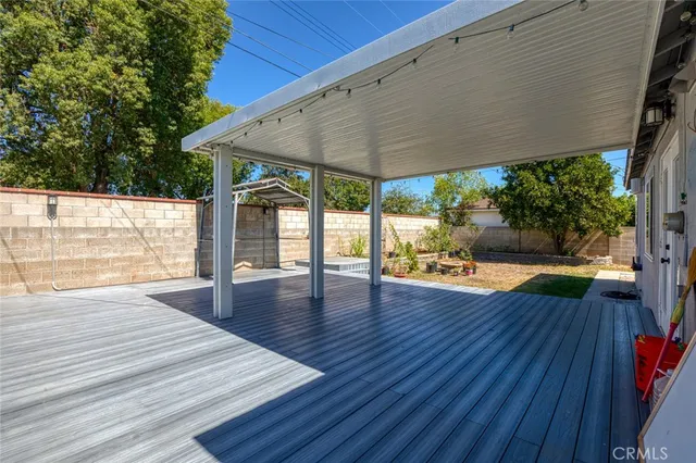 $867,500 | 425 West Knepp Avenue, Fullerton, CA 92832