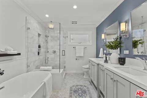 $3,695,000 | 3542 Stoner Avenue, Los Angeles, CA 90066