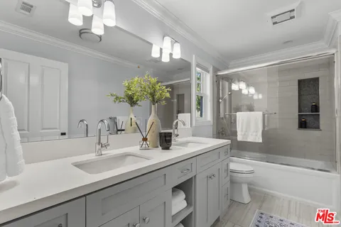 $3,695,000 | 3542 Stoner Avenue, Los Angeles, CA 90066