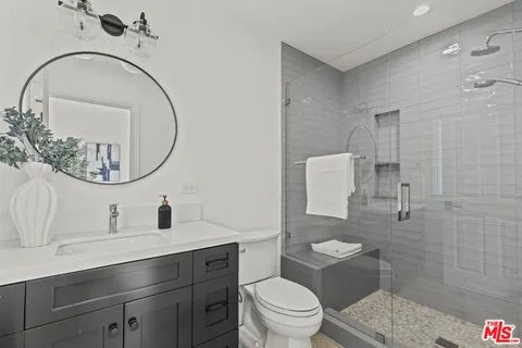 $3,695,000 | 3542 Stoner Avenue, Los Angeles, CA 90066