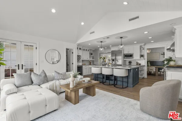 $3,695,000 | 3542 Stoner Avenue, Los Angeles, CA 90066