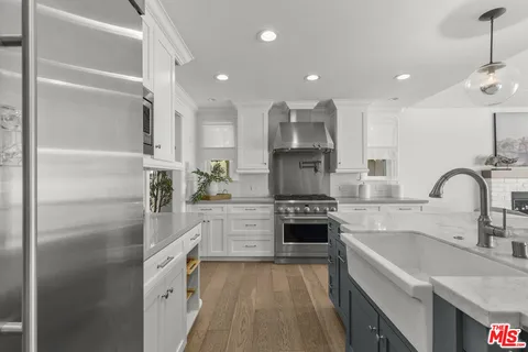 $3,695,000 | 3542 Stoner Avenue, Los Angeles, CA 90066