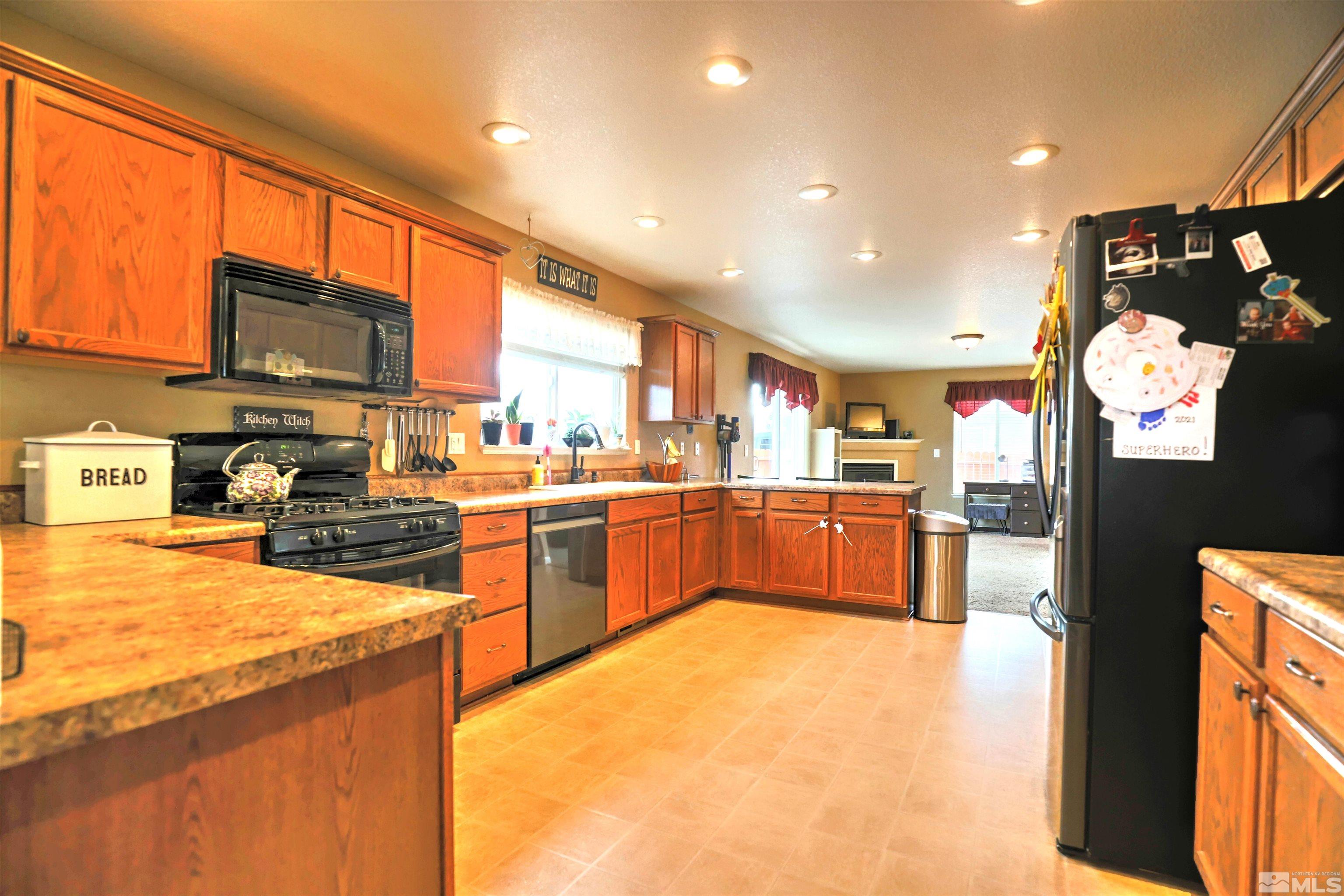 18284 Dustin Court Reno, NV 89508 - Photo 2 of 29 Photo 2