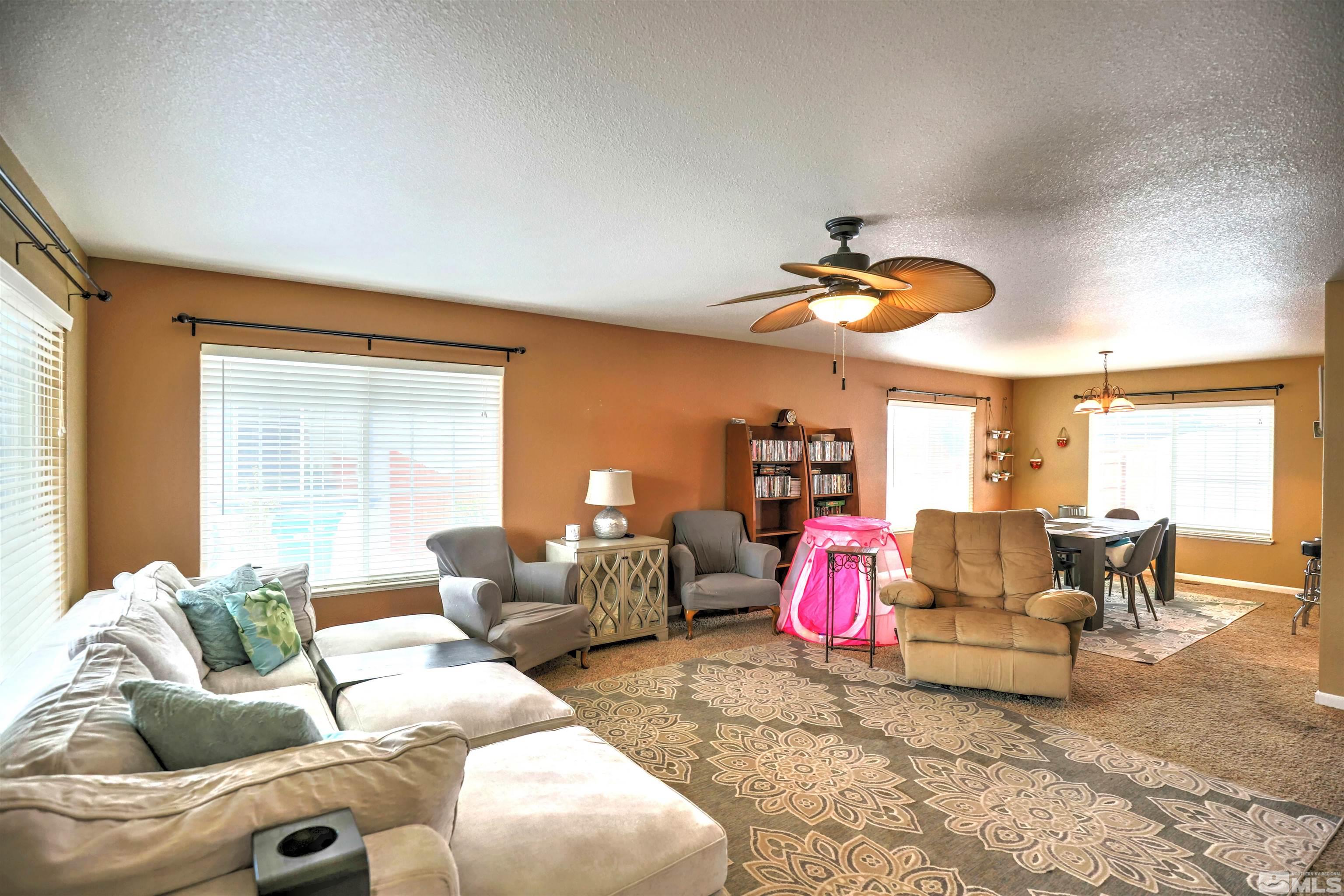 18284 Dustin Court Reno, NV 89508 - Photo 7 of 29 Photo 7