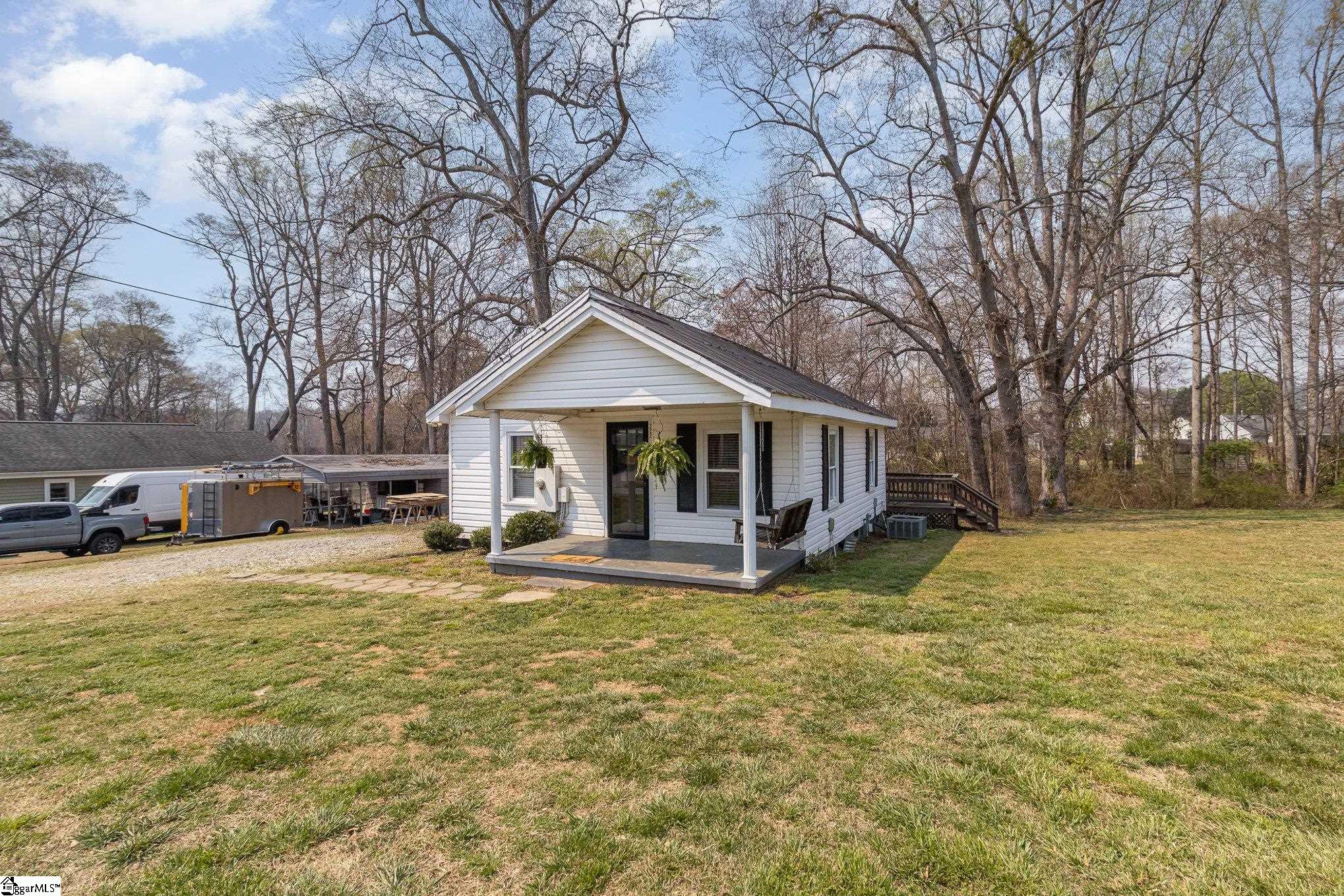 222 Crescent Circle Duncan, SC 29334 - Photo 2 of 27