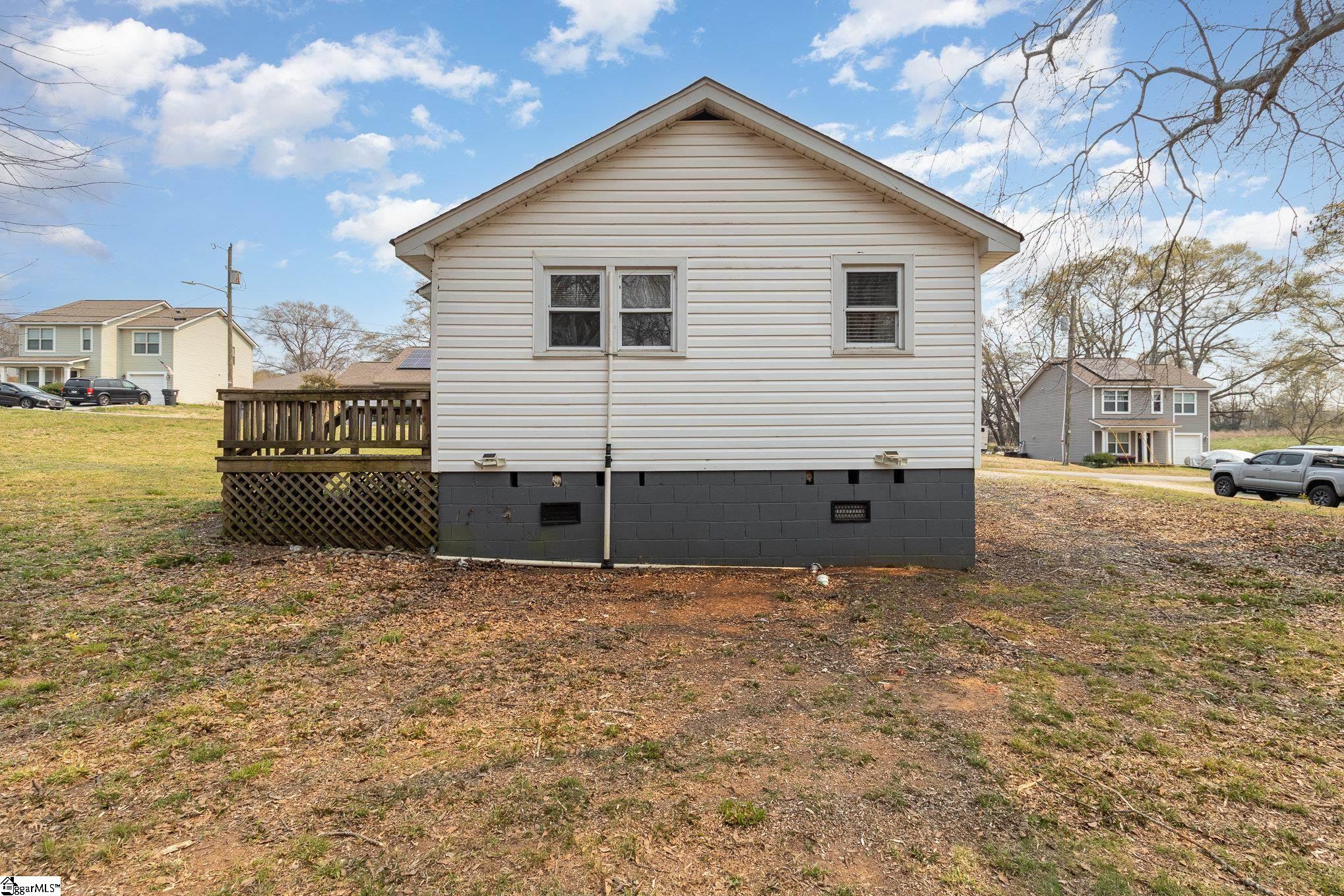 222 Crescent Circle Duncan, SC 29334 - Photo 24 of 27
