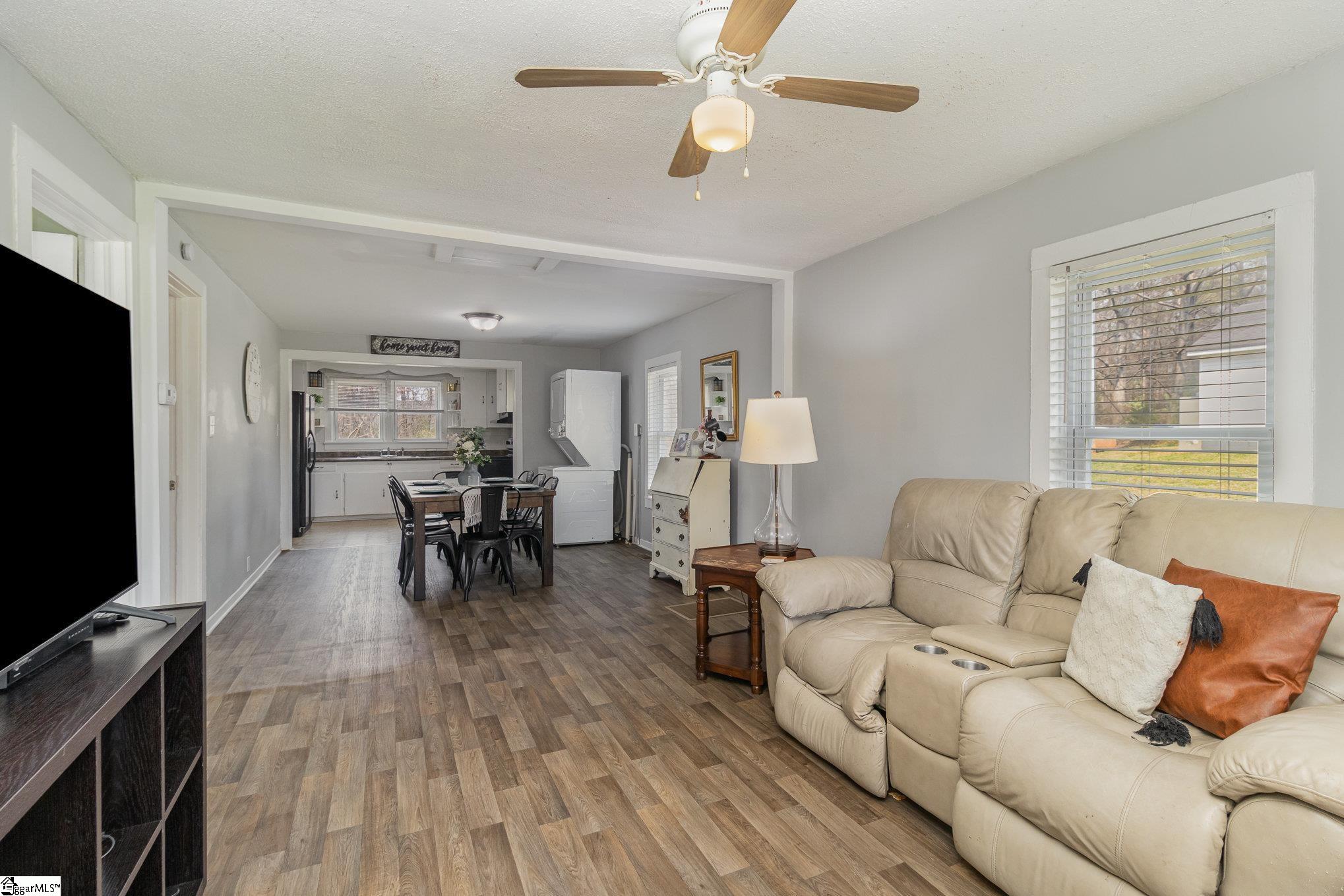 222 Crescent Circle Duncan, SC 29334 - Photo 5 of 27