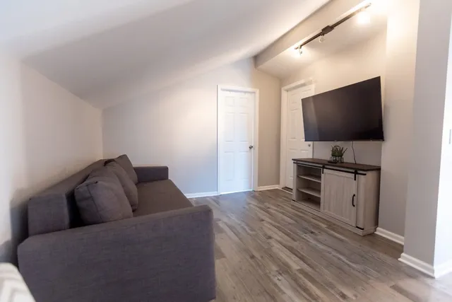 $499,900 | 1015 North River Road, McHenry, IL 60051