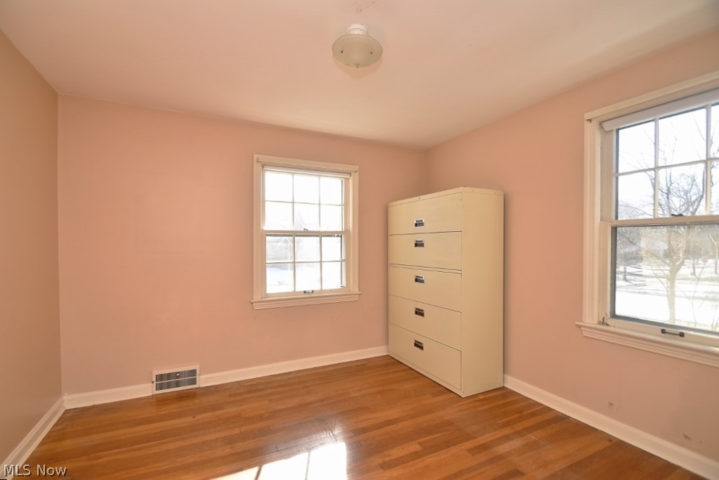 2512 Eaton Road Cleveland, OH 44118 - Photo 22 of 34 3rd bedroom
