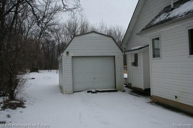 8120 Runyan Lake Road Fenton, MI 48430 - Photo 5 of 19 Shed