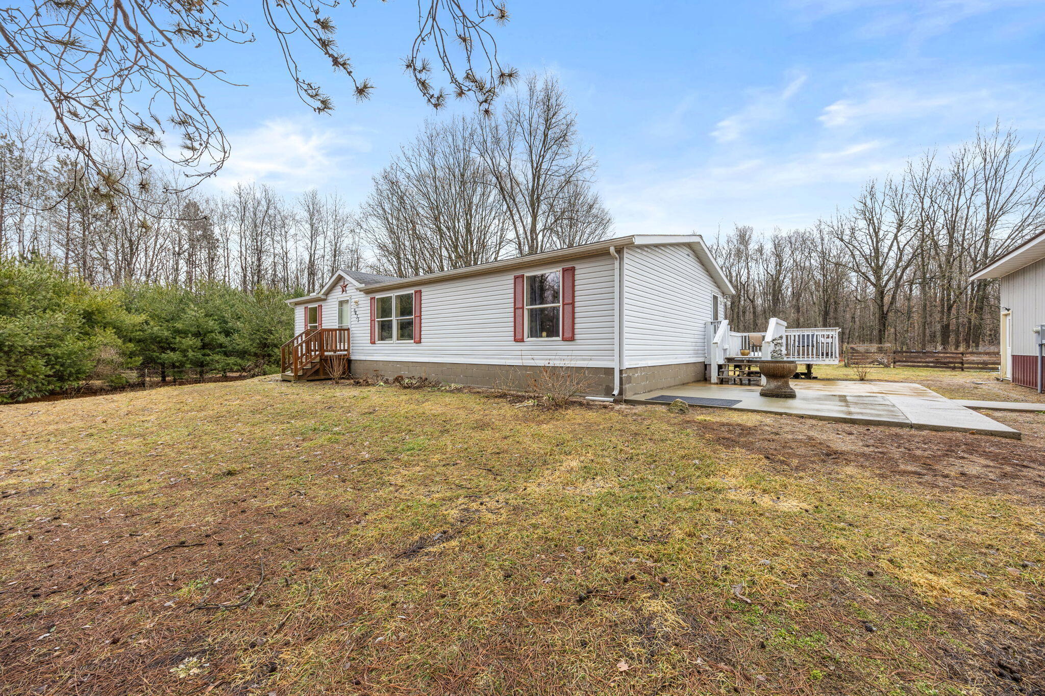 9433 8 Mile Road Mecosta, MI 49332 - Photo 4 of 54 4-web-or-mls-3Y2A3496