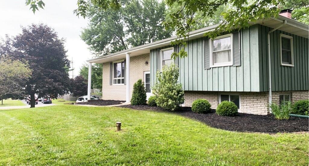 39 Ridgemont Drive Adrian, MI 49221 - Photo 3 of 20 imagejpeg_2(8)