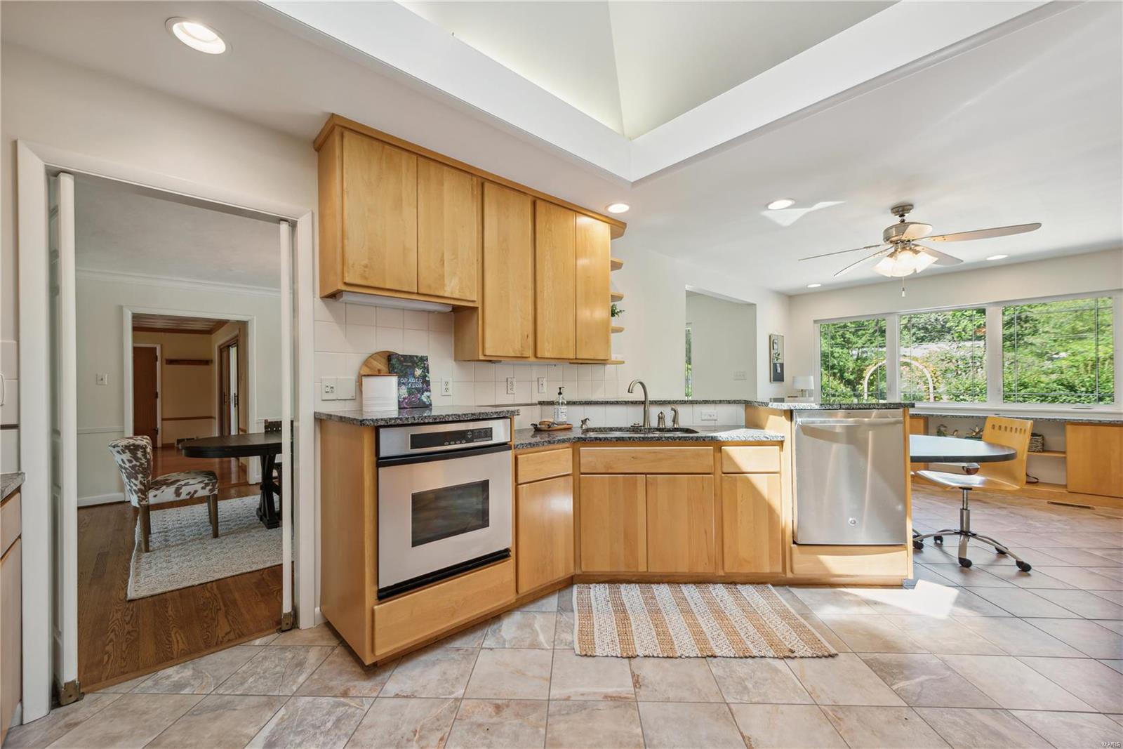 49 Woodcrest Drive St. Louis, MO 63124 - Photo 13 of 27