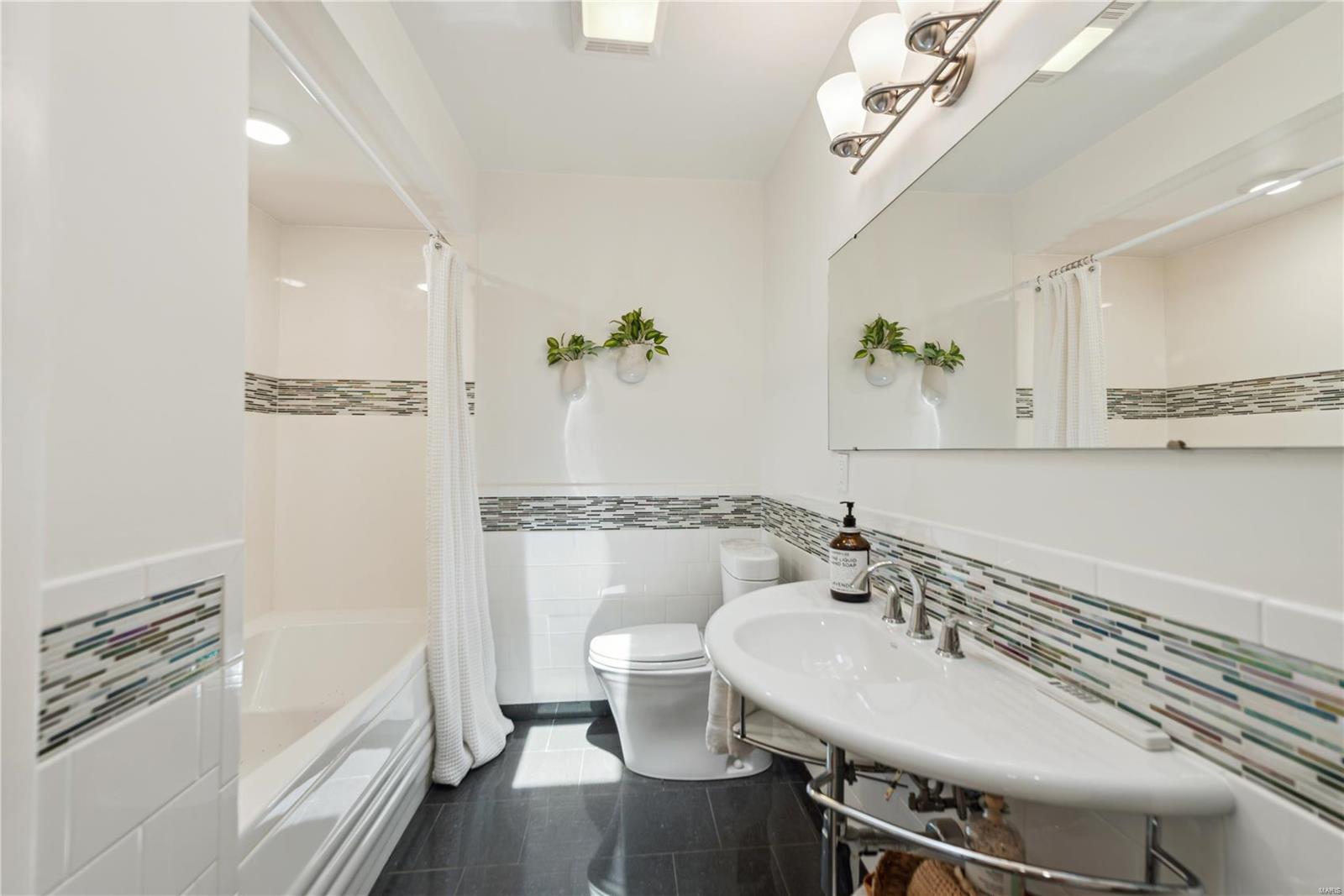 49 Woodcrest Drive St. Louis, MO 63124 - Photo 18 of 27