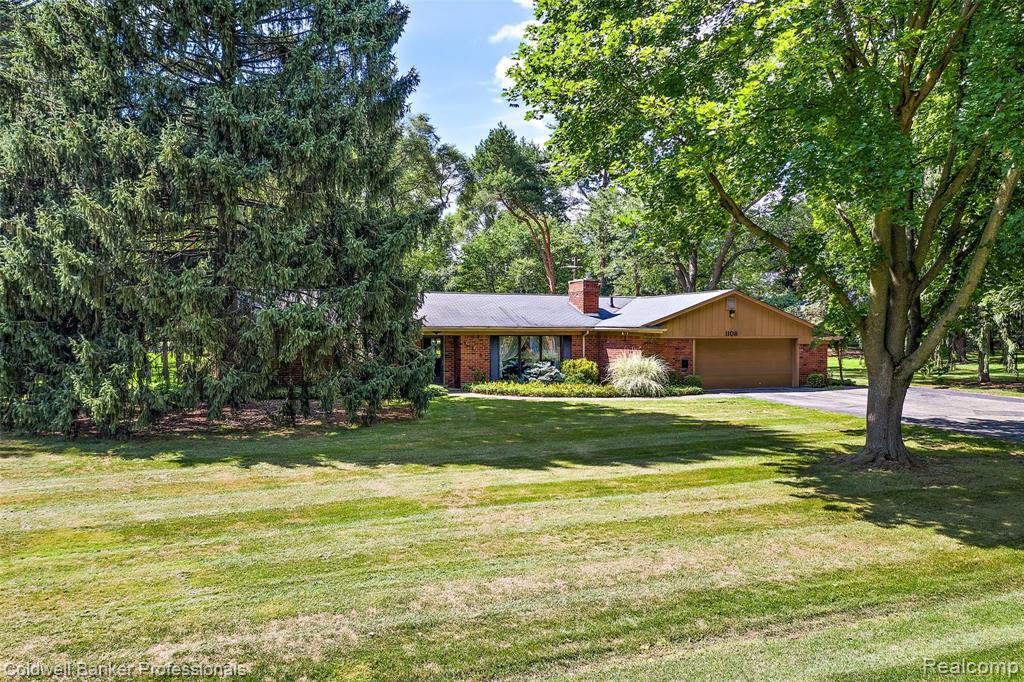 1108 Portsmouth Road Rochester Hills, MI 48309 - Photo 4 of 18