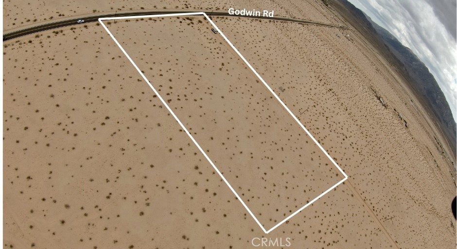 79256 Godwin Road Twentynine Palms, CA 92277 - Photo 4 of 6 a view of a balcony with wooden floor