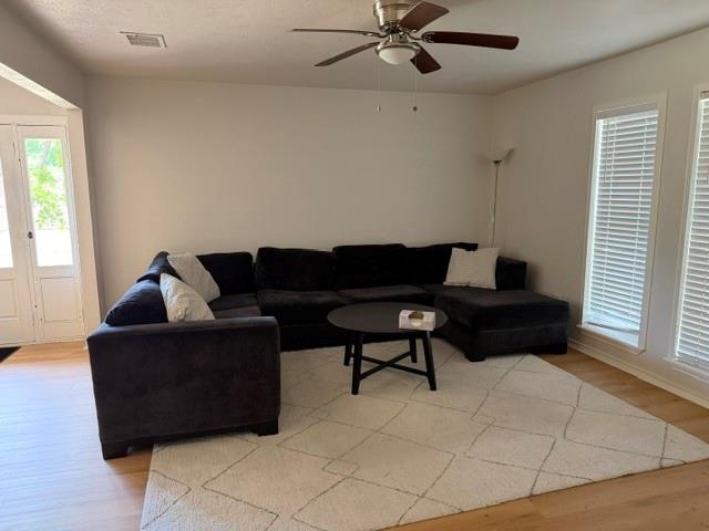 1401 Cross Bend Road Plano, TX 75023 - Photo 8 of 11