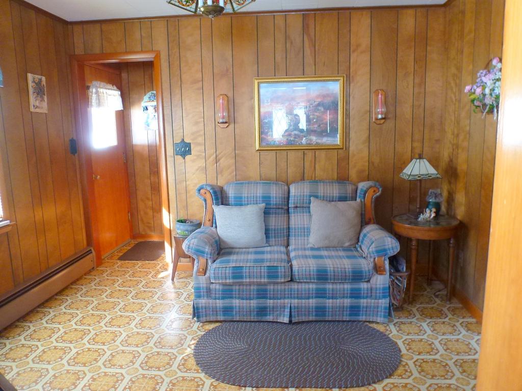 744 Campbell Road Rutland Town, VT 05701 - Photo 11 of 12