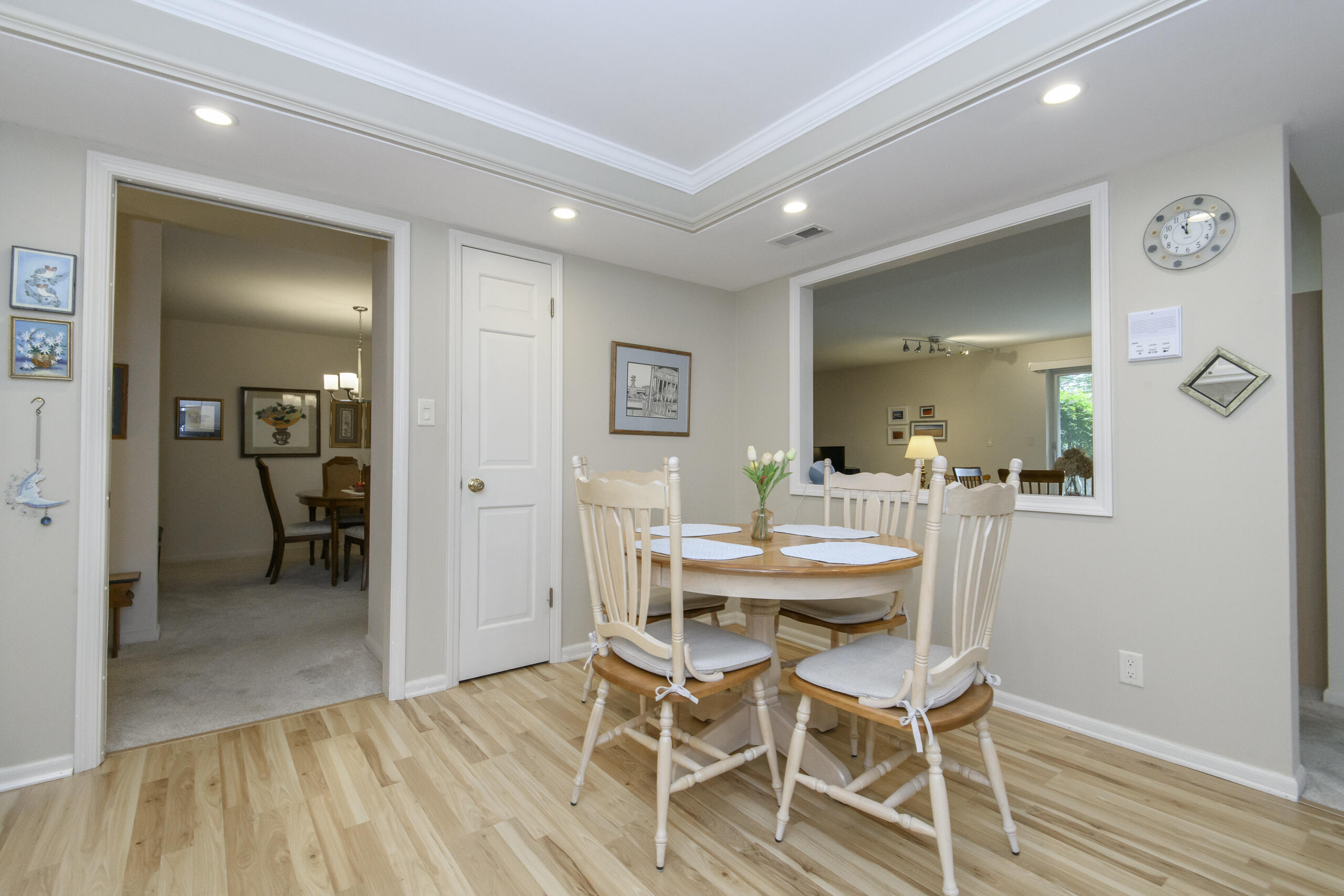 13335 Watertown Plank Road, Unit 109 Elm Grove, WI 53122 - Photo 8 of 25 Eat in nook with pass through window