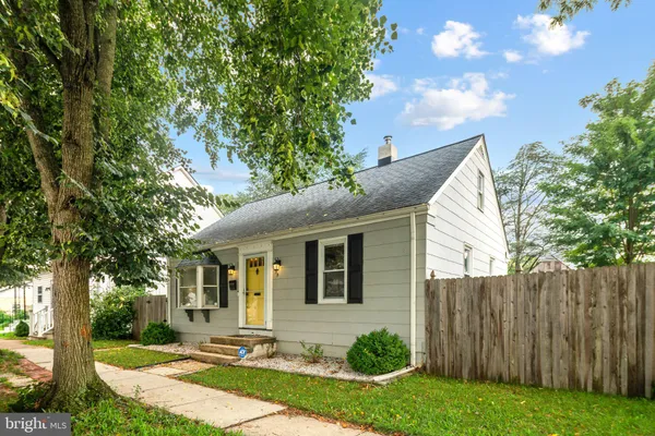 $290,000 | 39 West 3rd Street, Florence, NJ 08518