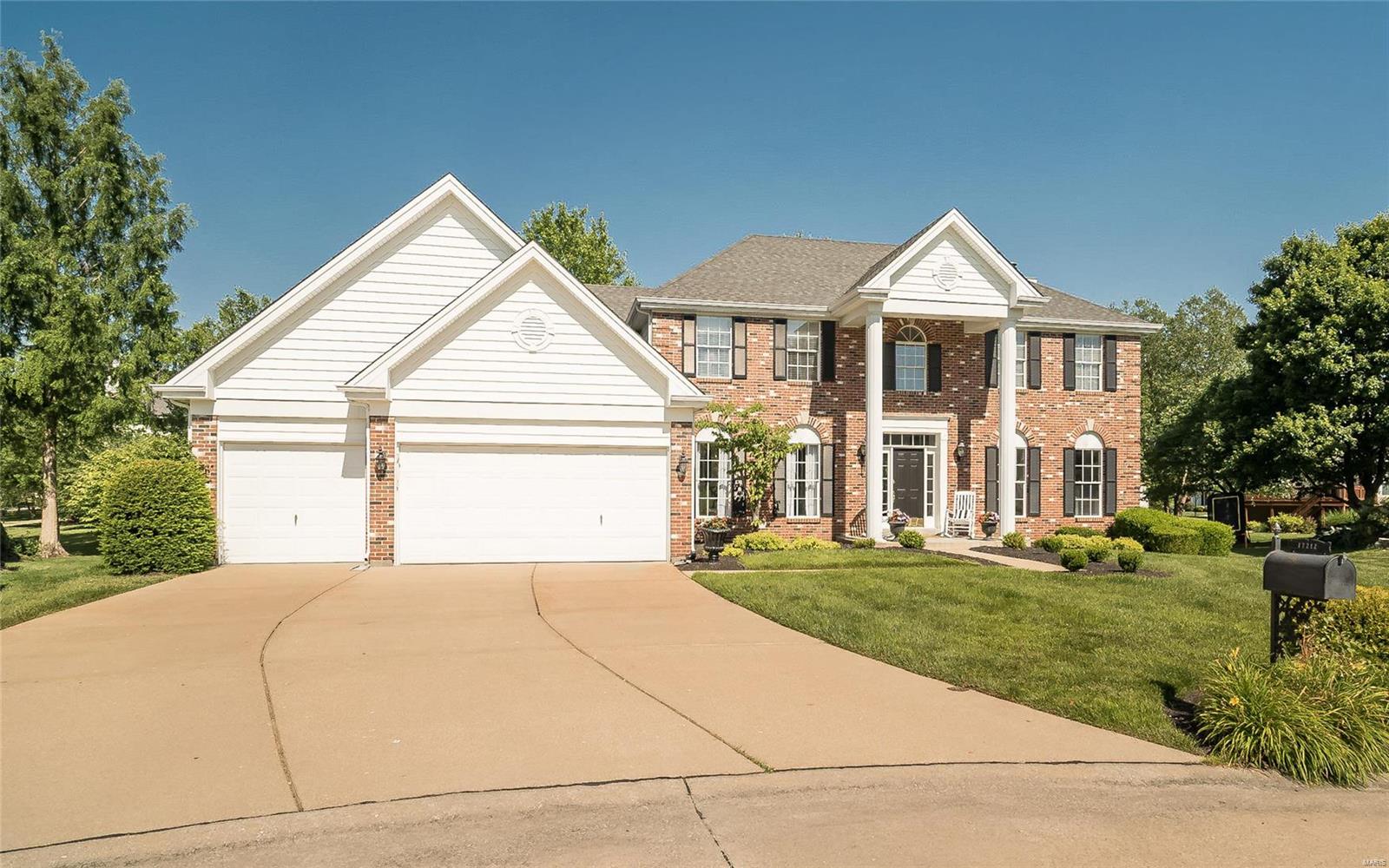 17212 Bluffview Ridge Place Chesterfield, MO 63005 - Photo 3 of 60