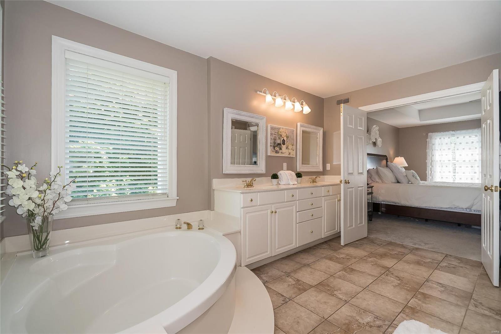 17212 Bluffview Ridge Place Chesterfield, MO 63005 - Photo 40 of 60