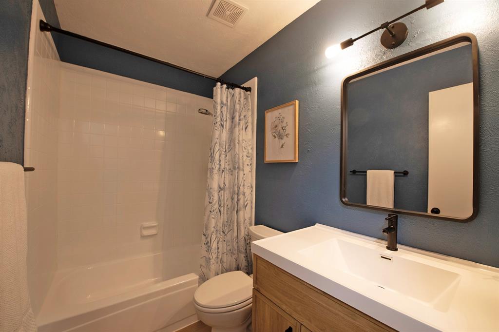 9322 Shipman Street Rowlett, TX 75088 - Photo 24 of 36