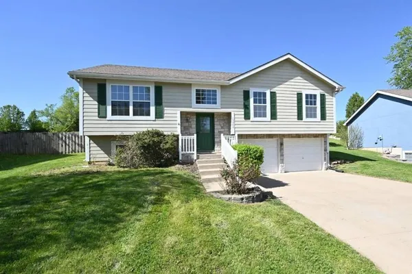 $354,000 | 15380 Northwest 137th Street, Platte City, MO 64079