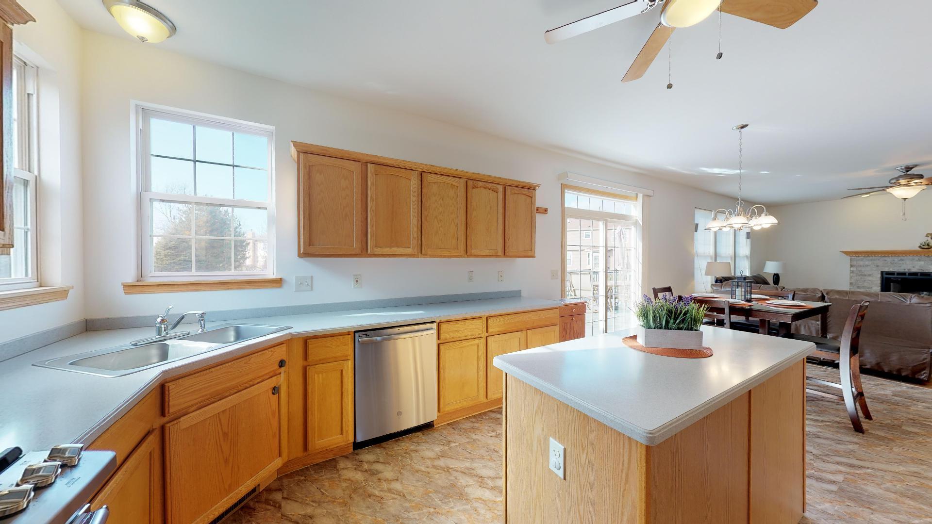830 Myers Road Sugar Grove, IL 60554 - Photo 7 of 28