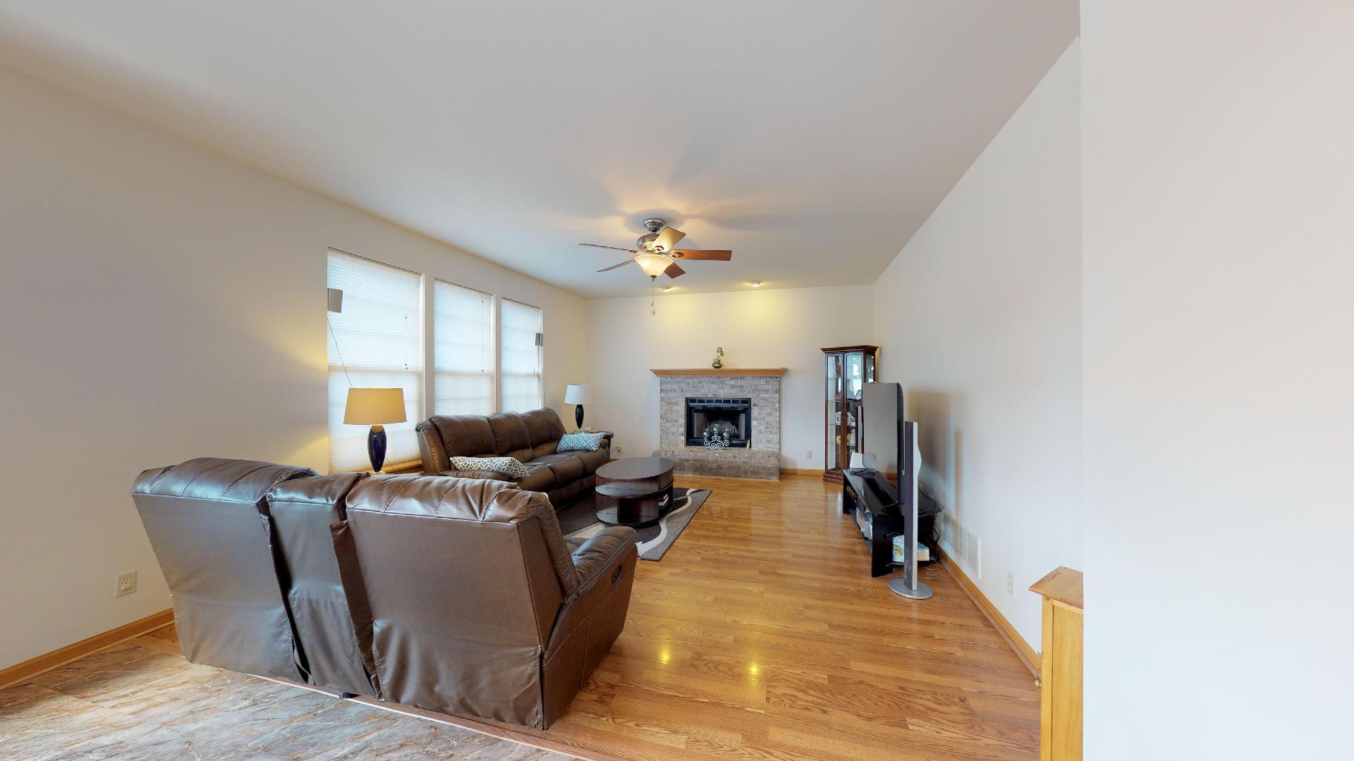 830 Myers Road Sugar Grove, IL 60554 - Photo 10 of 28