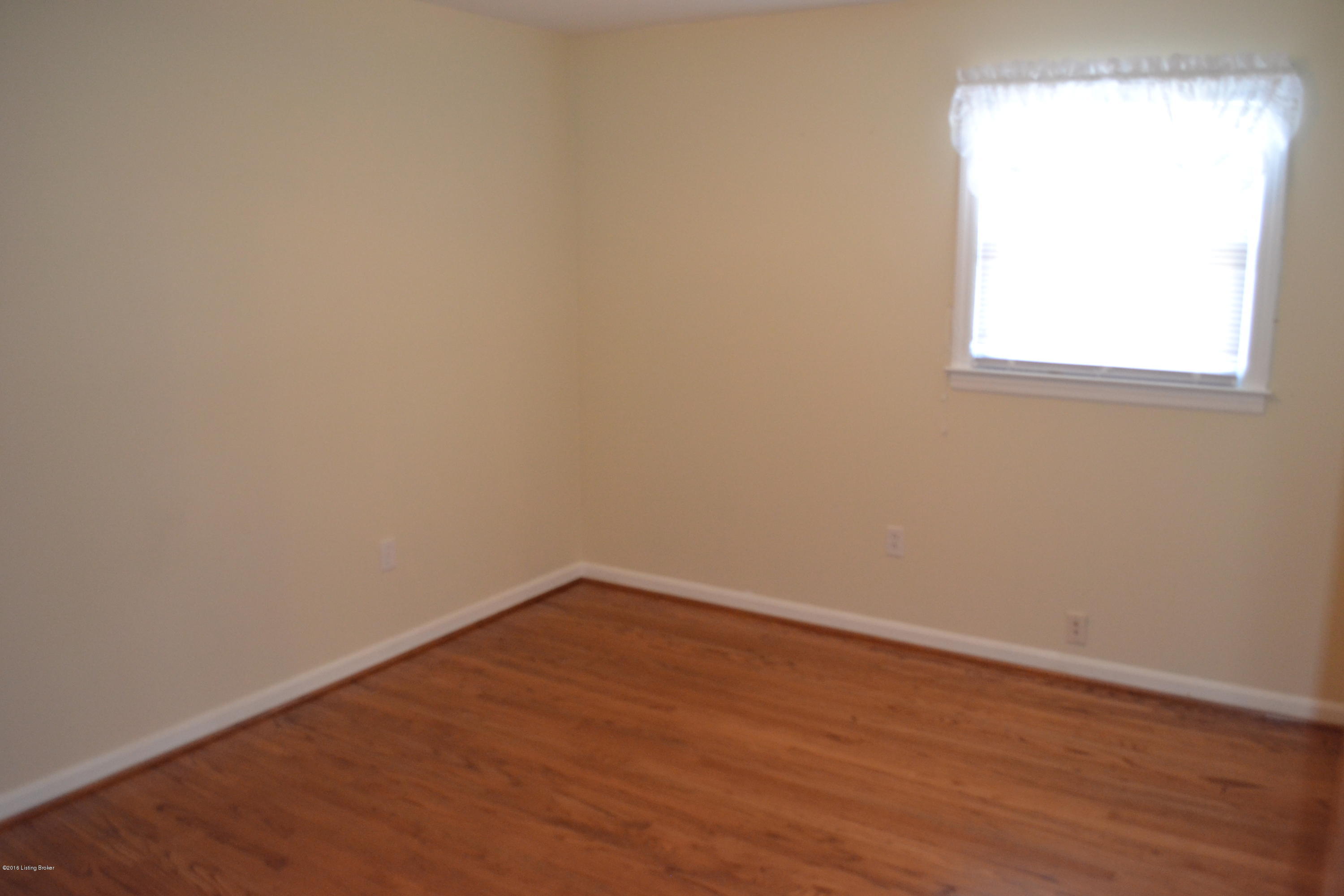 8507 Eula Road Louisville, KY 40219 - Photo 21 of 28 Bedrom 3 - View 2
