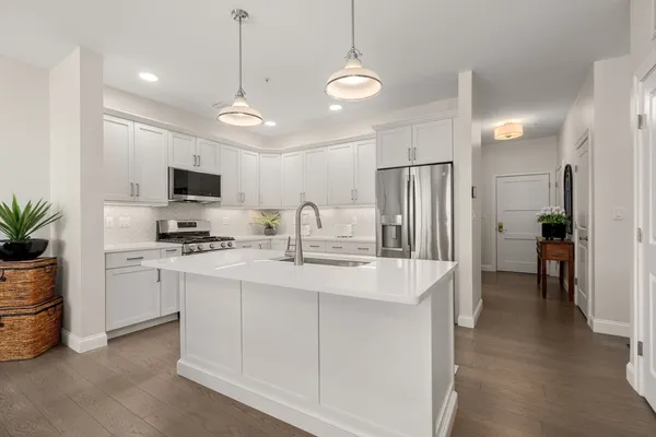 $690,000 | 3 Mariners Way, Unit 311, Plymouth, MA 02360