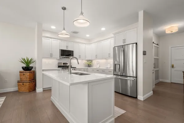 $690,000 | 3 Mariners Way, Unit 311, Plymouth, MA 02360