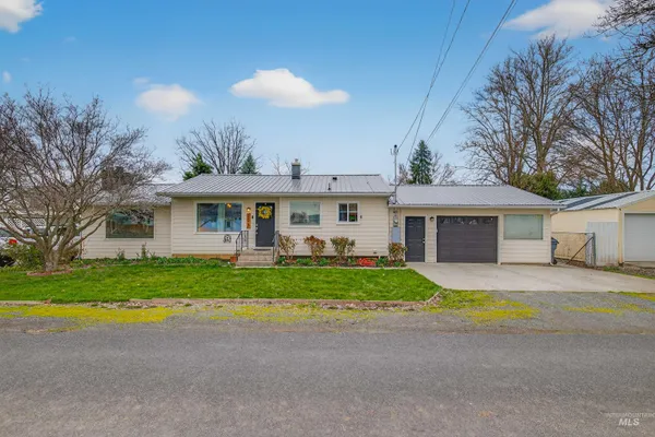 $425,000 | 733 Airway Avenue, Lewiston, ID 83501